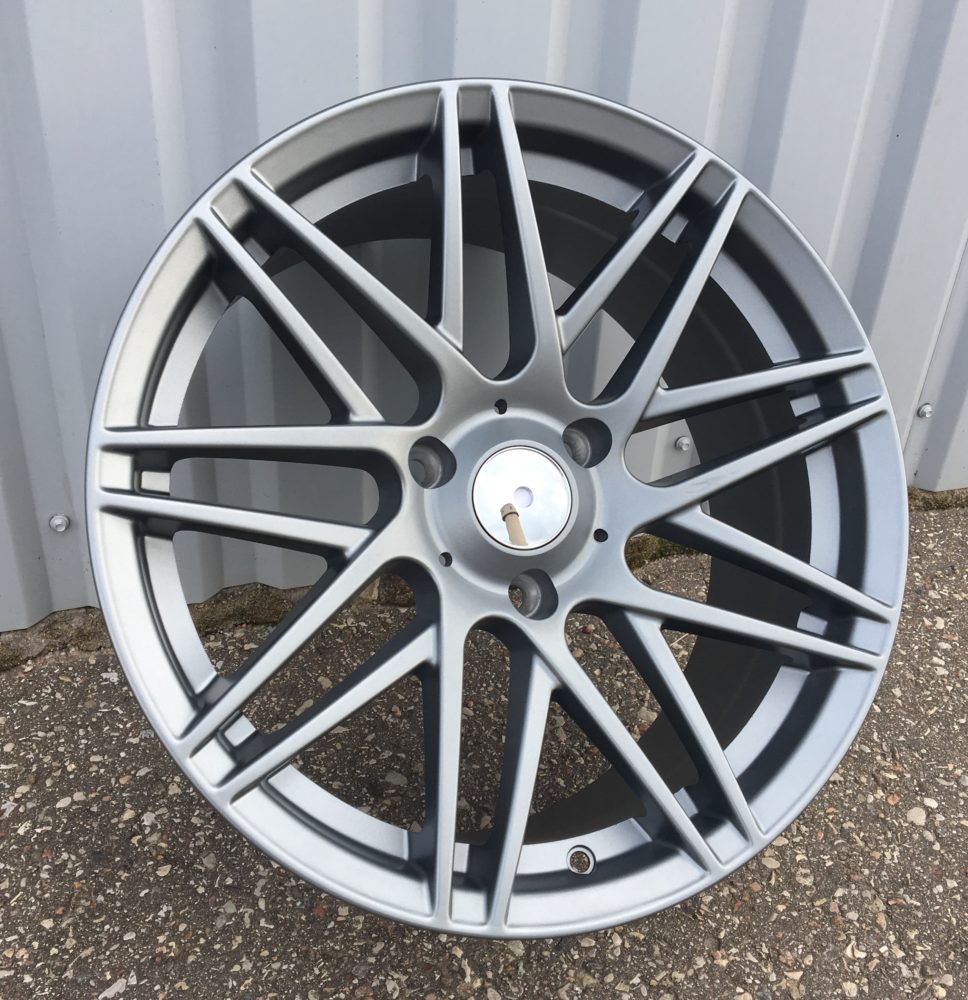 R17x7.5  3X112  ET  25  57.1  HX013  (E269177511S)  Gun Metal (GM)  For SMART  (R)  (Rear)