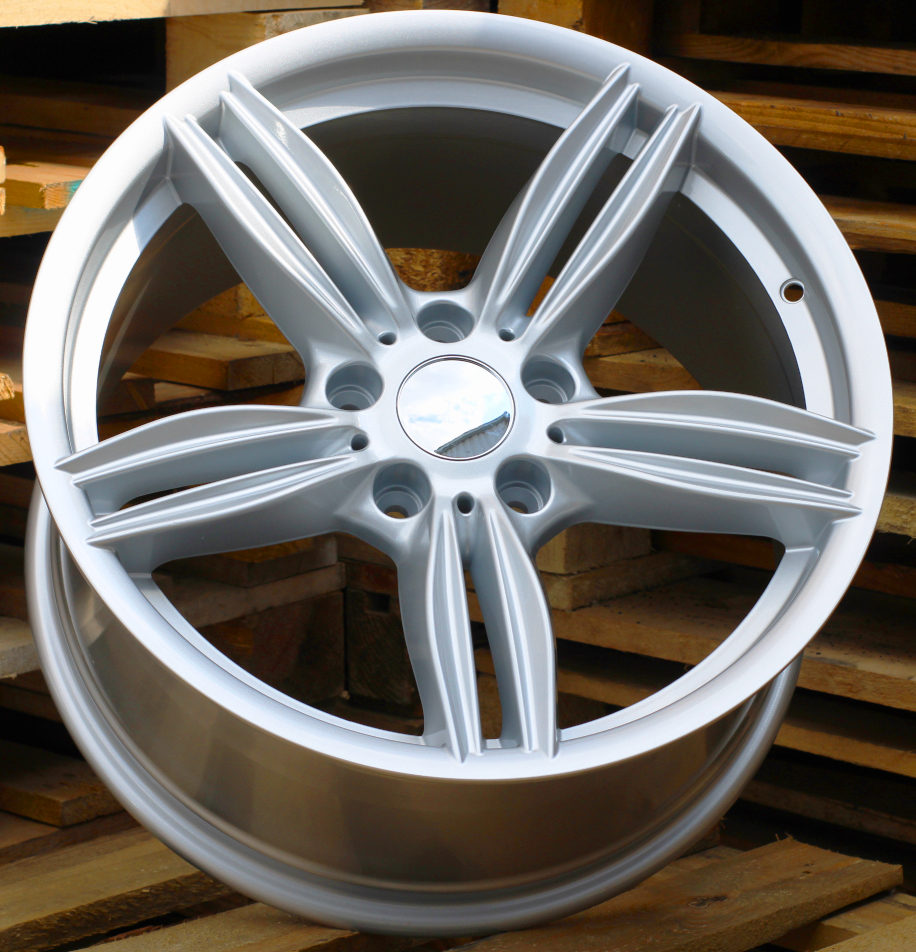 R18x9  5X120  ET  35  72.6  E493  (BK756)  Silver (SI)  For BMW  (K2)  ((AKC 80 Eur))